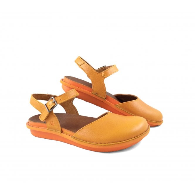 Art Company I Explore 1301 Closed Toe Sandal